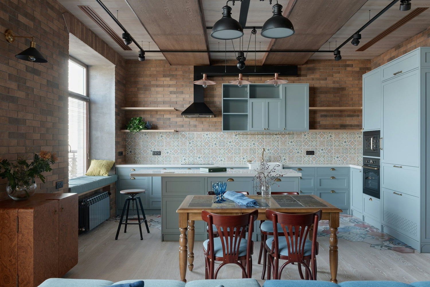 farmhouse furniture