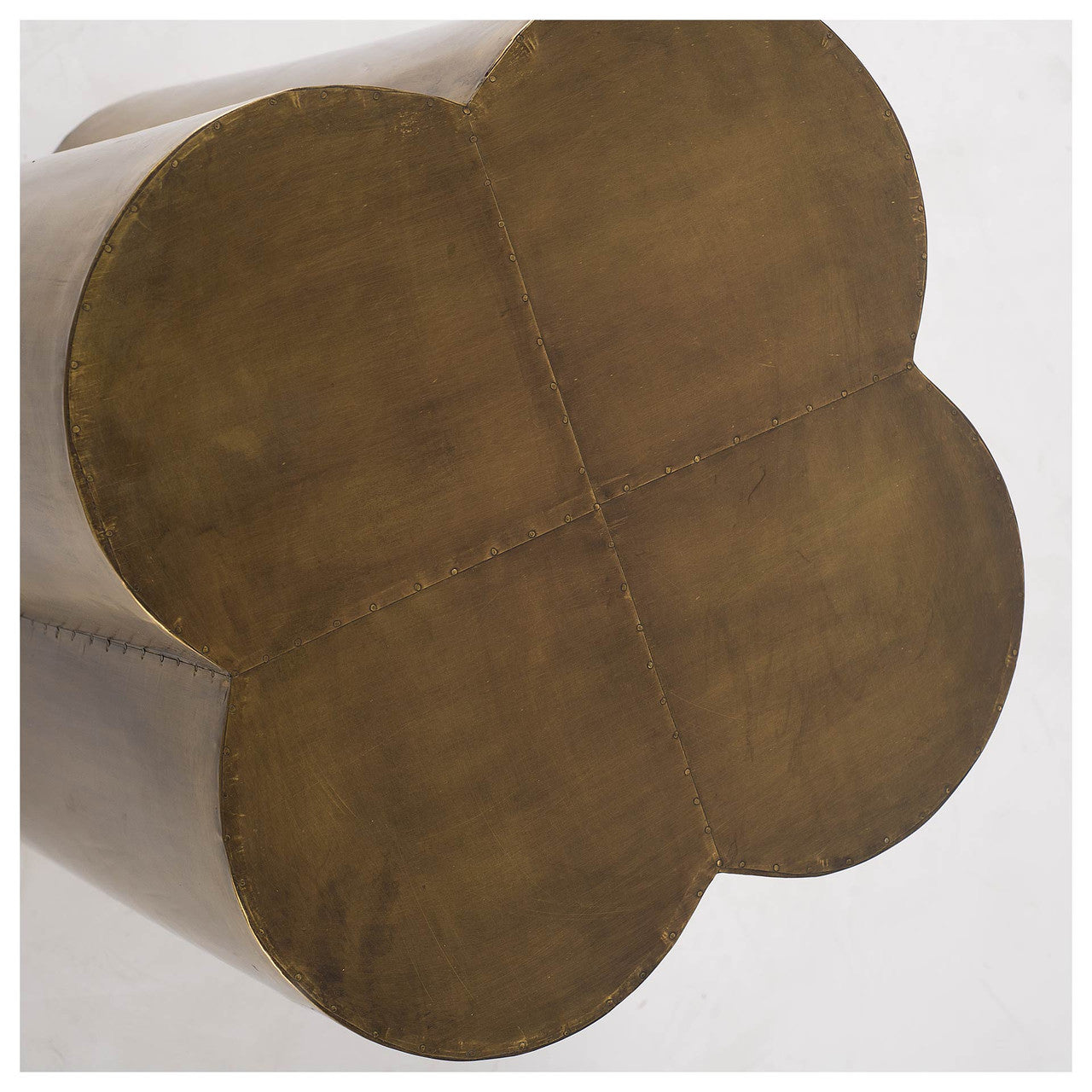 Quatrefoil 18L x 18W Gold Flower W/ Wooden Top Brass Cladding Accent Table