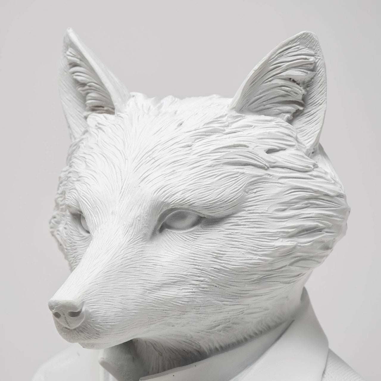 Murray 6L x 5W White Resin Business Fox