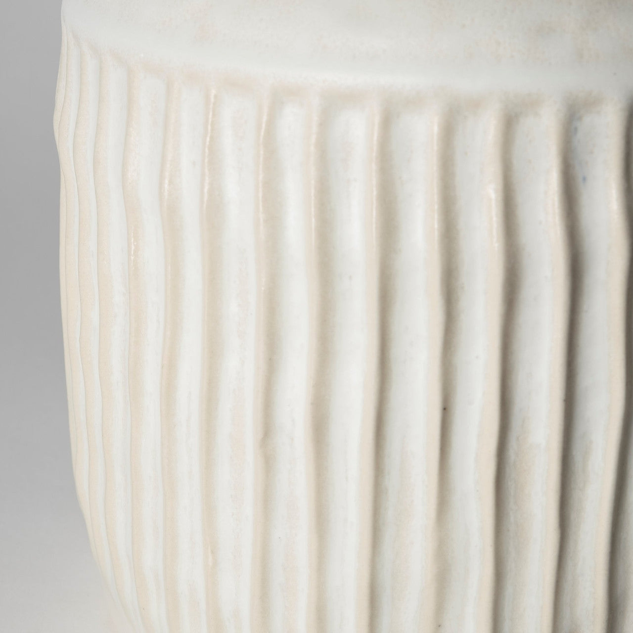 Judy Large Eggshell Ceramic Vase