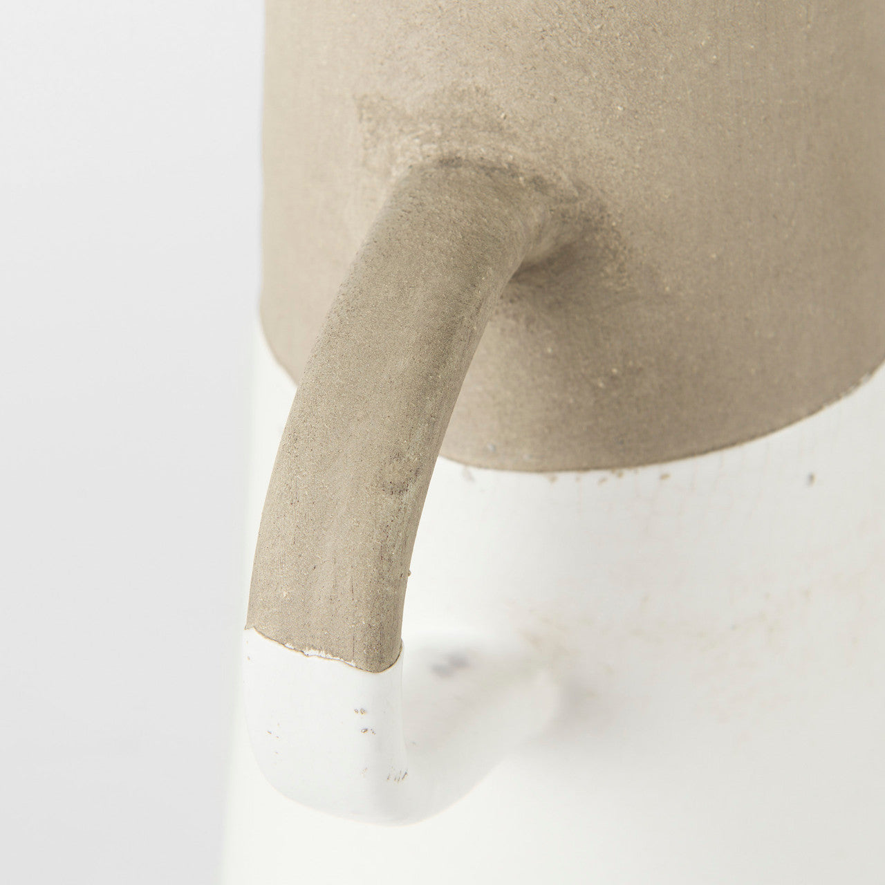 Garand Medium 15H Two-Toned White Natural Ceramic Jug