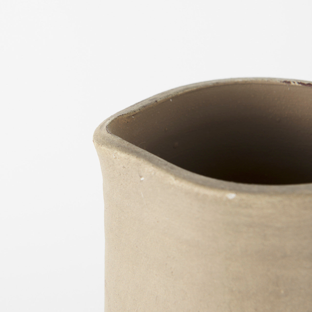 Garand Large 18.8H Two-Toned White Natural Ceramic Jug