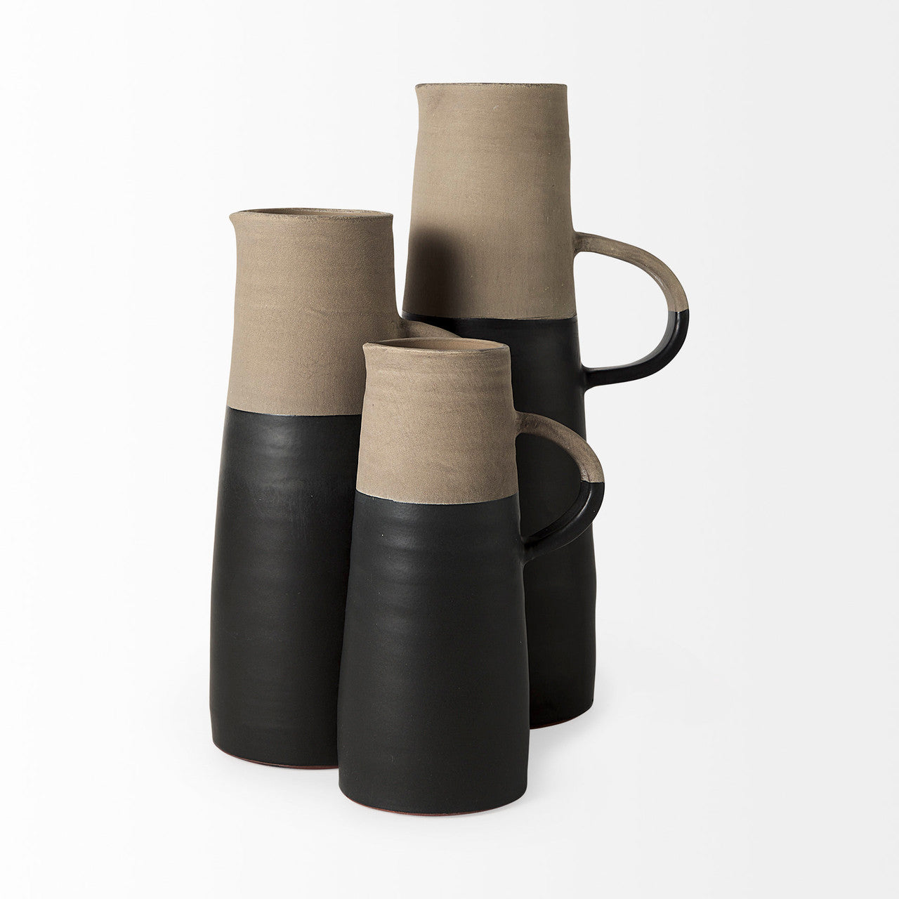 Garand Medium 15H Two-Toned Black/Natural Ceramic Jug