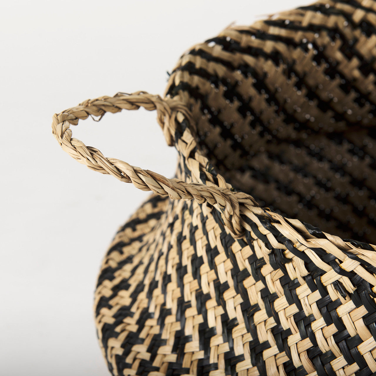 Gaia  17.7L x 17.7W x 20.5H Set of 3 Light and Dark Brown Cross Patterend Belly Seagrass Basket
