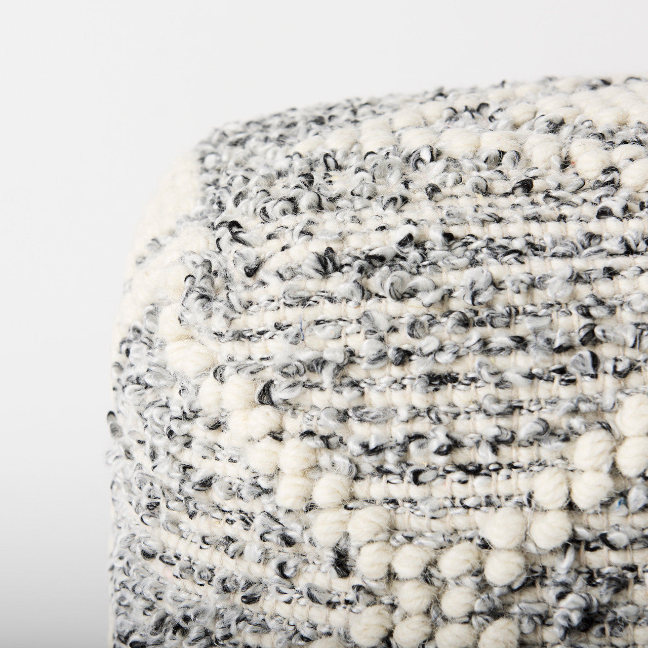 Ekiya  16.0L x 16.0W x 16.0H Black/White Yarn and Wool Patterened Pouf