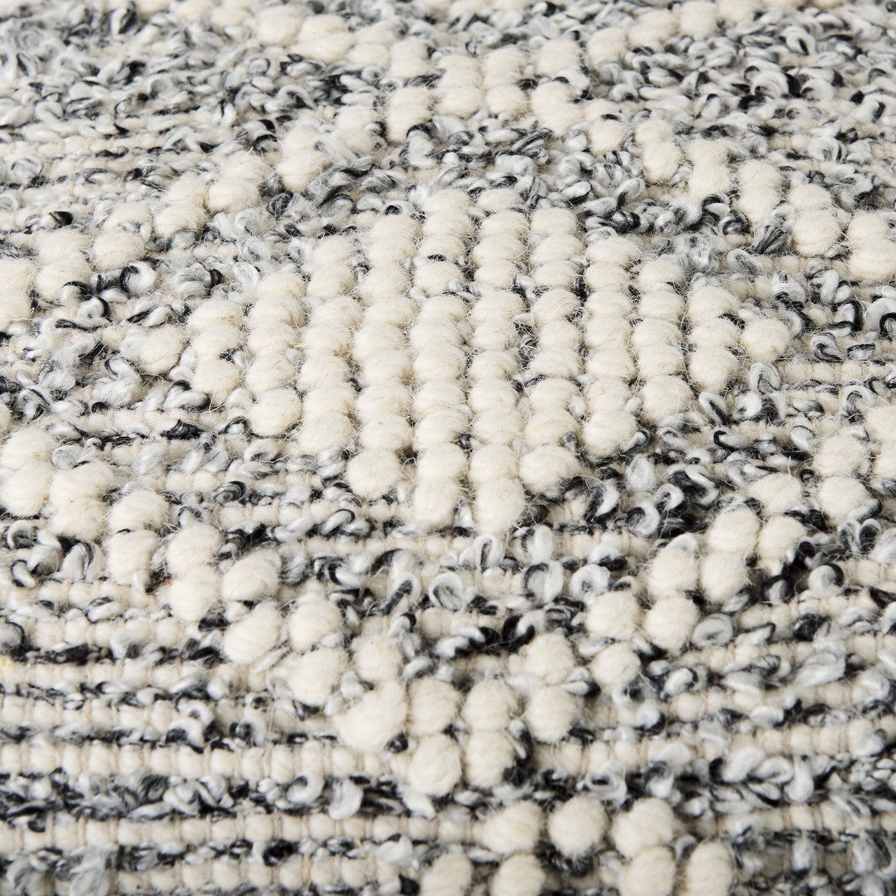 Ekiya  16.0L x 16.0W x 16.0H Black/White Yarn and Wool Patterened Pouf