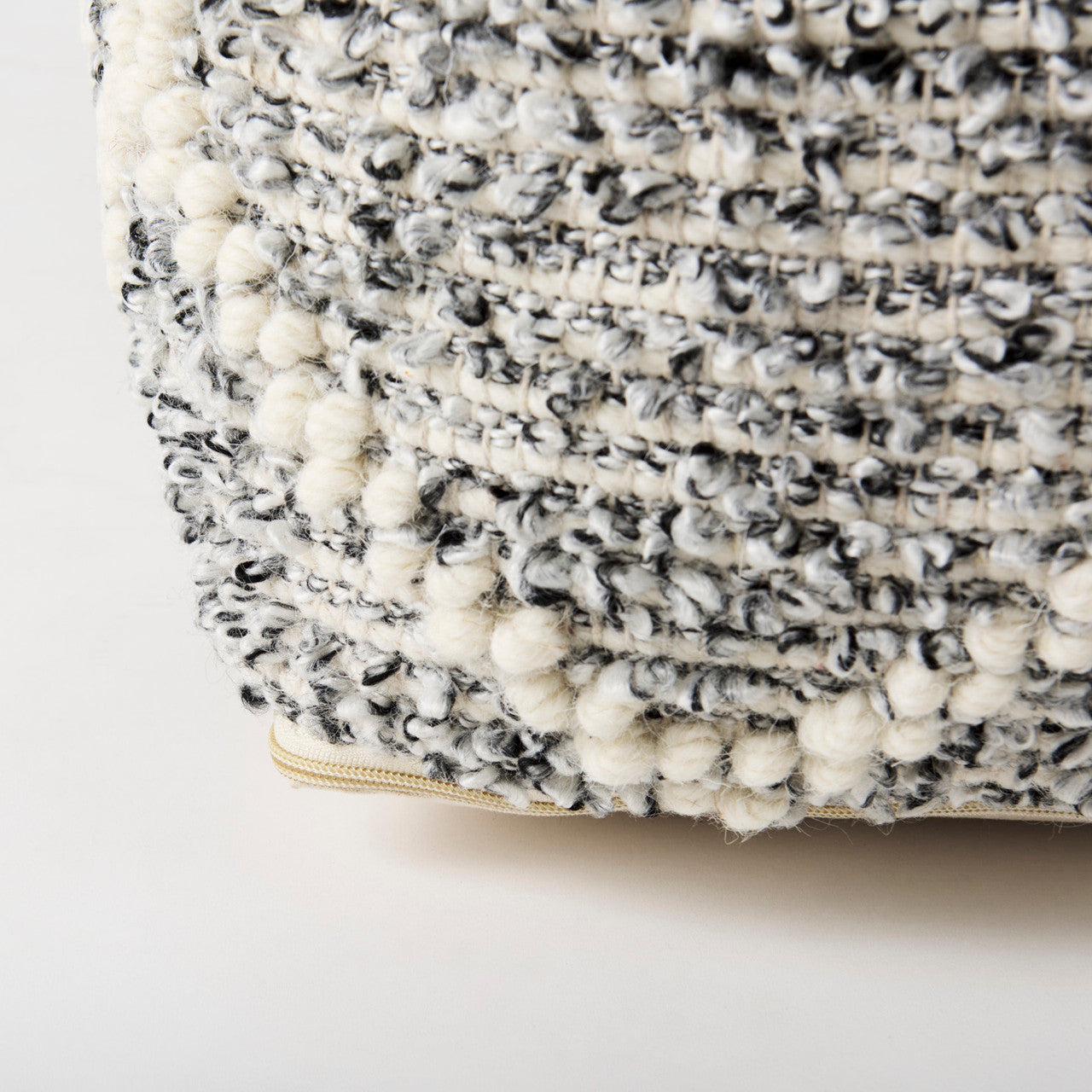 Ekiya  16.0L x 16.0W x 16.0H Black/White Yarn and Wool Patterened Pouf