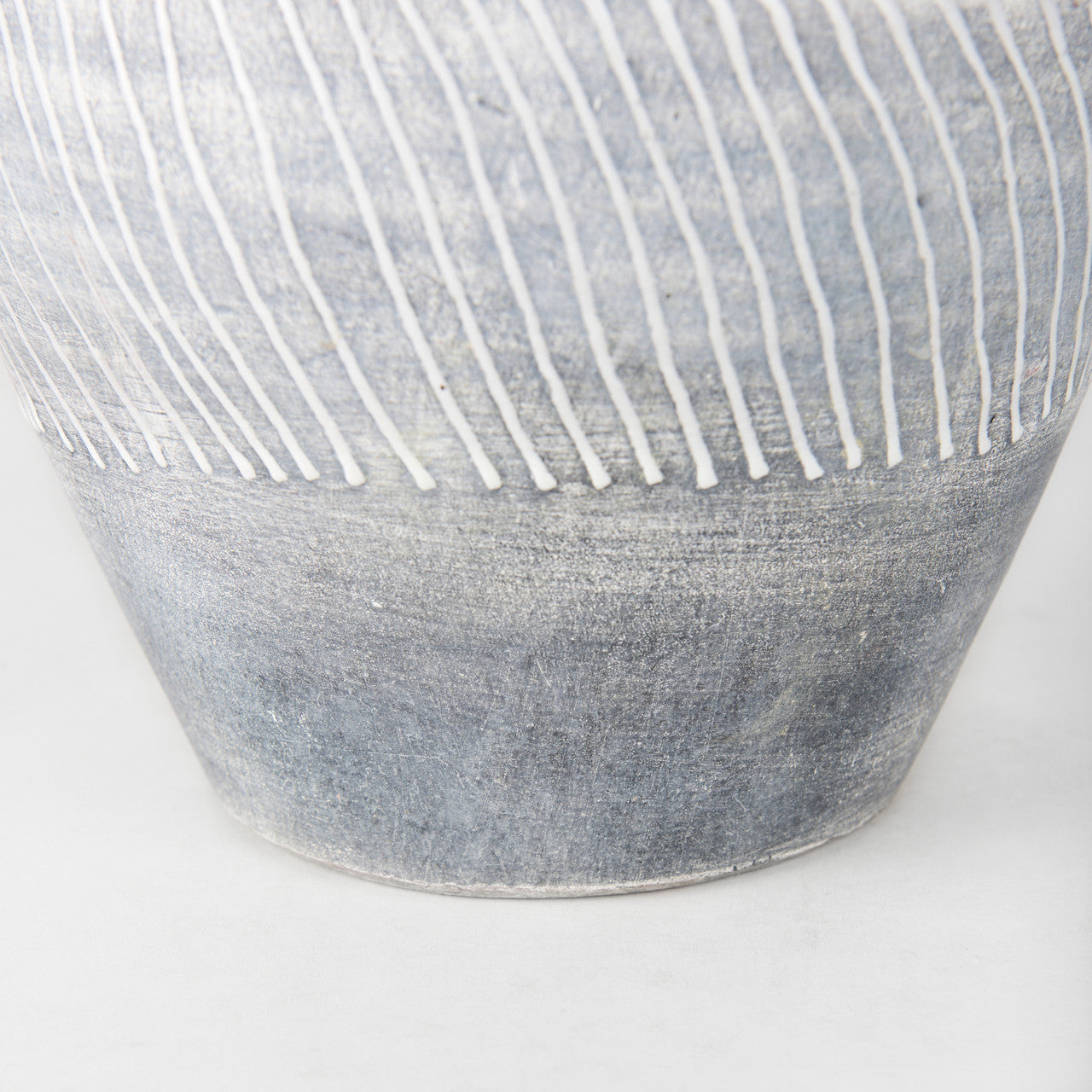 Blume 10H Off-White w/ Gray Textured Vase