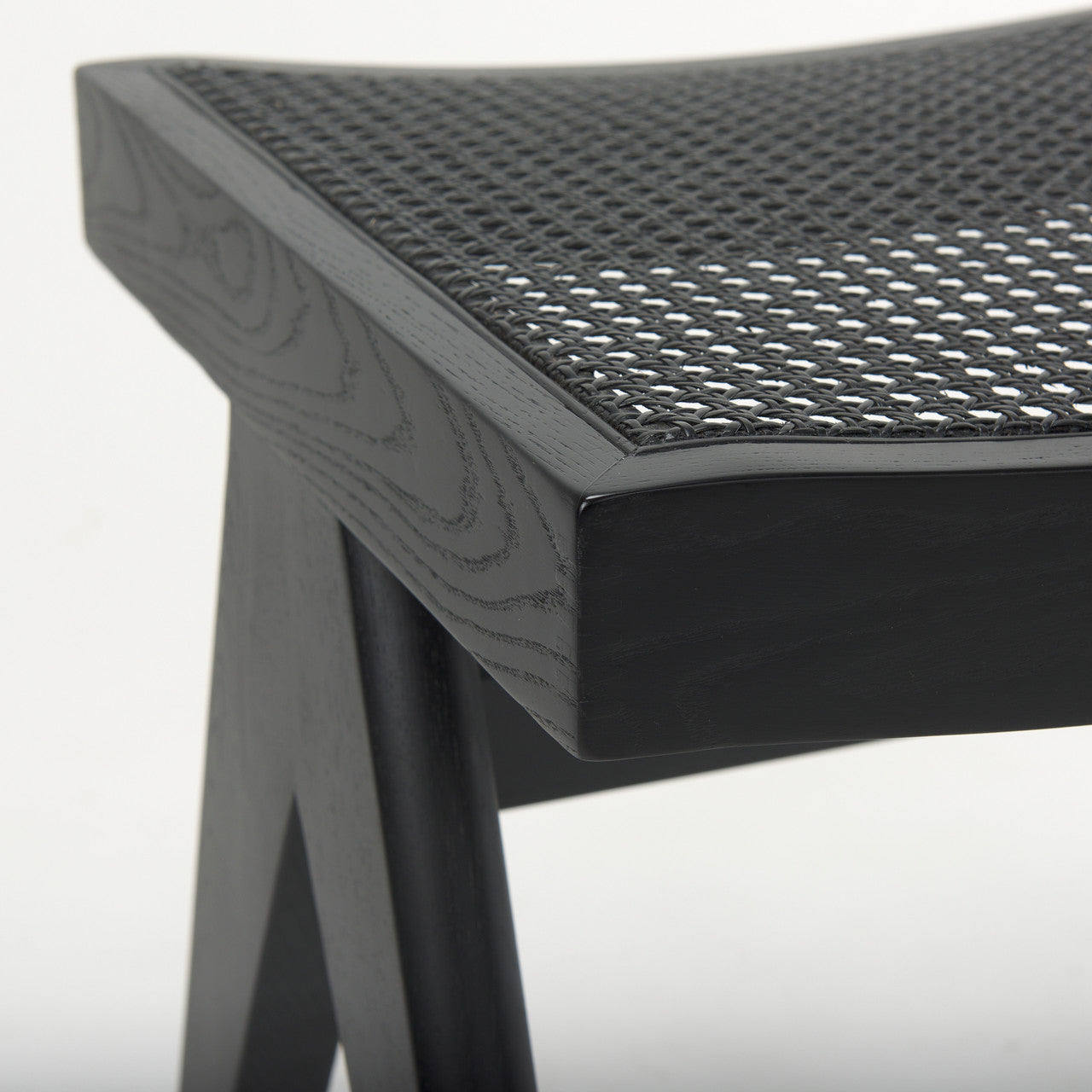 Arvin 21.7L x 17.7W x 18.1H Black Wooden Stool