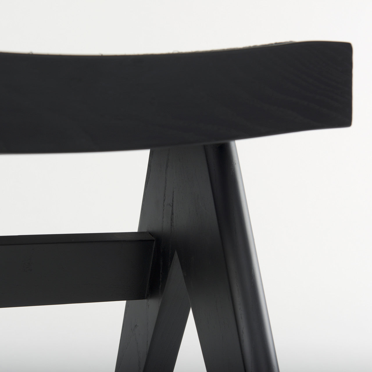 Arvin 21.7L x 17.7W x 18.1H Black Wooden Stool