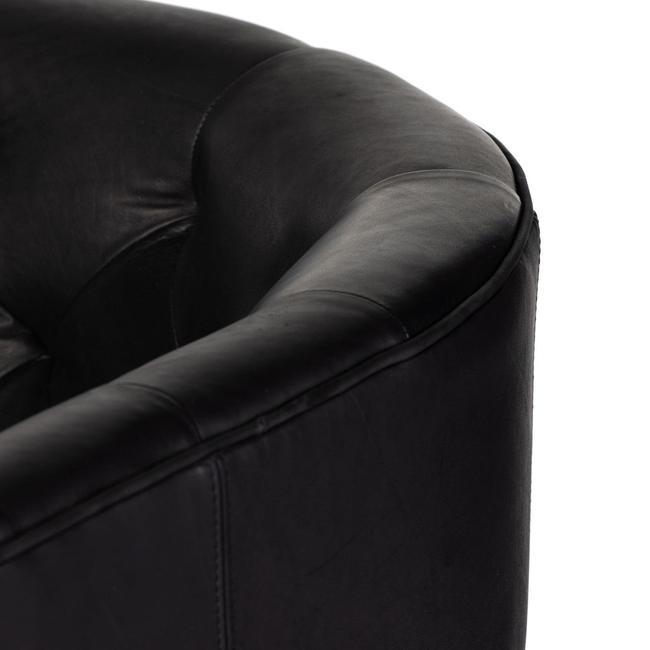 Hanover Heirloom Black Leather Swivel Chair