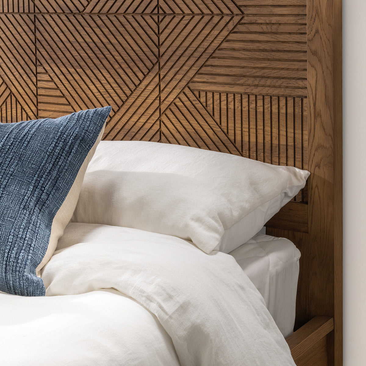 Santa Clara Solid Wood Bed - Caramel Brown - Queen