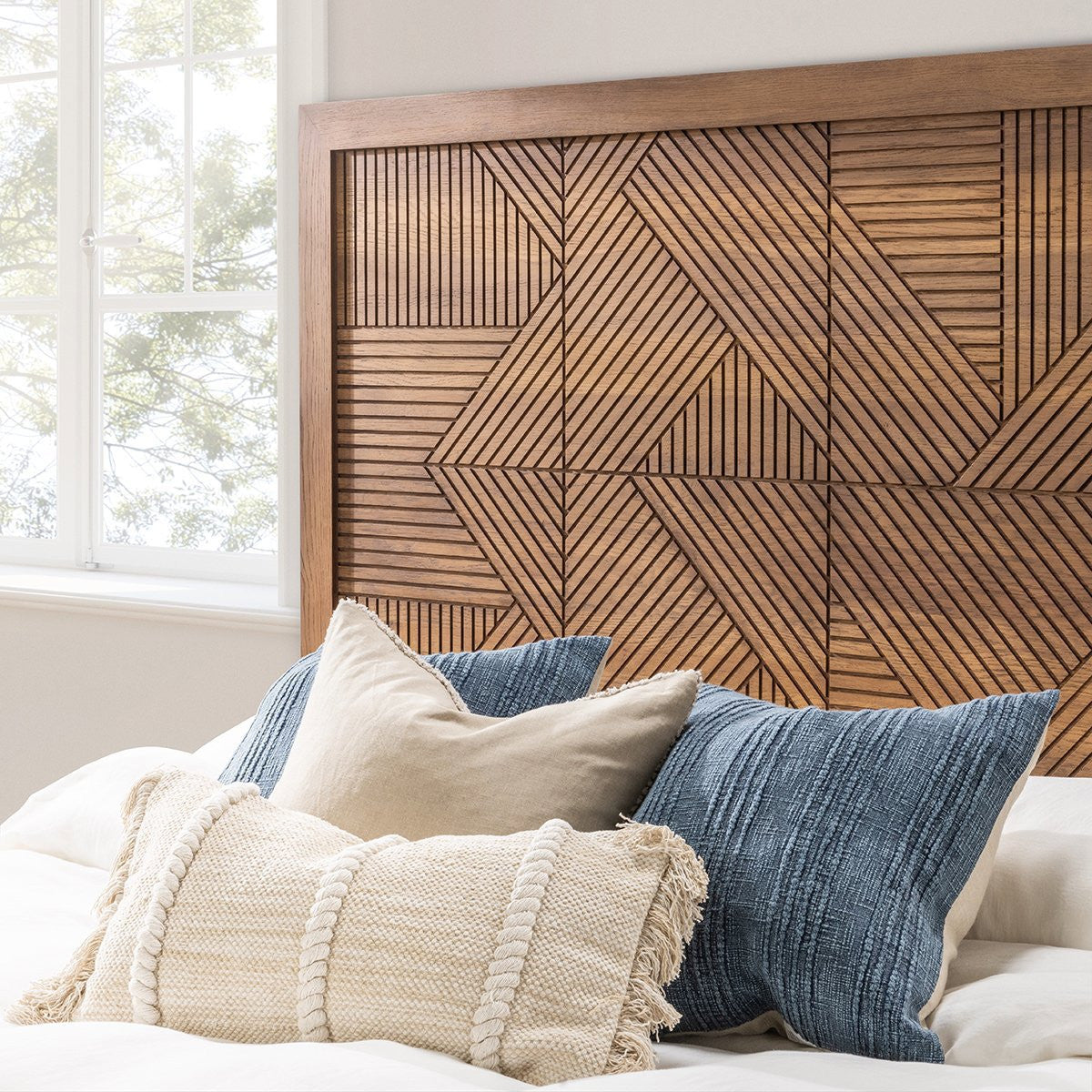Santa Clara Solid Wood Bed - Caramel Brown - Queen