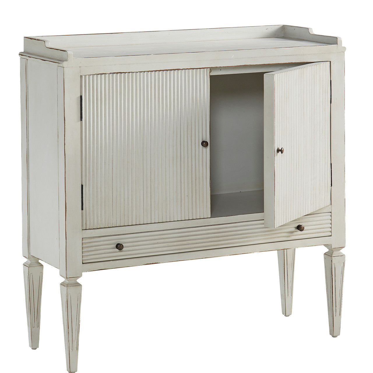 Stacie's Cabinet - 33'