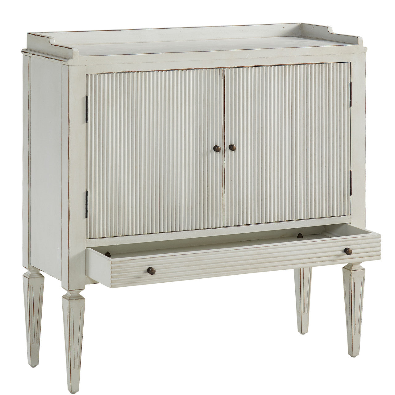 Stacie's Cabinet - 33'
