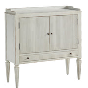 Stacie's Cabinet - 33'