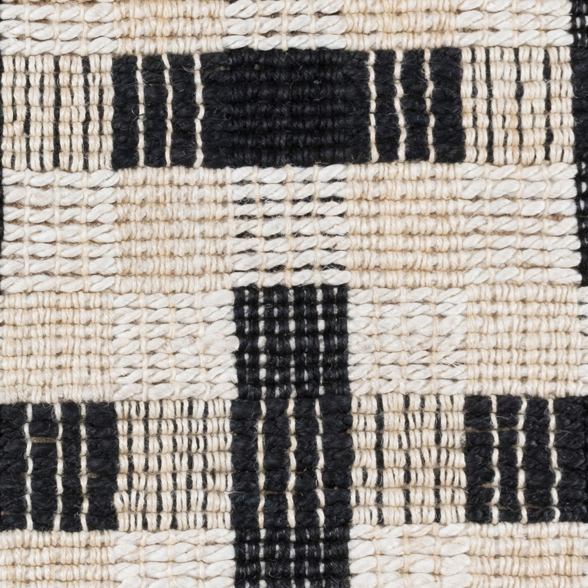 Preston Rug - Ivory/Black - 2'x3'