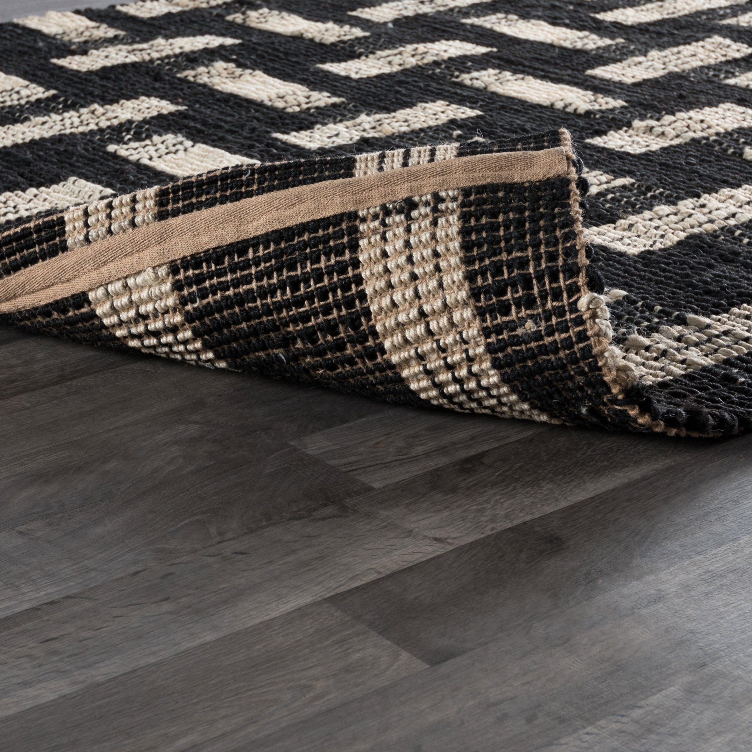 Preston Rug - Black/Ivory - 2'x3'