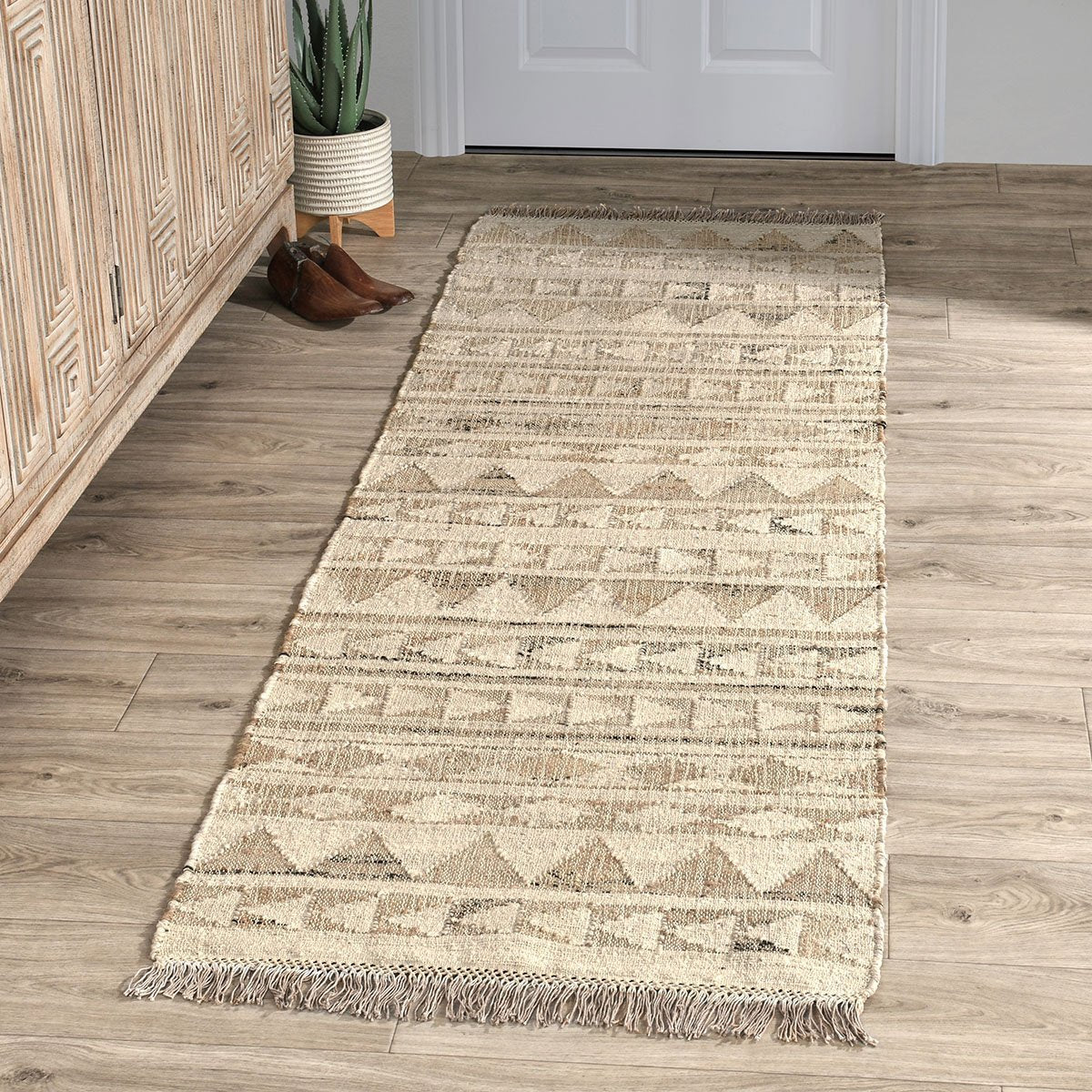 Solana Distressed Rug - Ivory Natural - 2'x3'