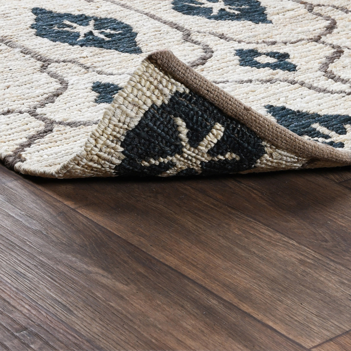 Tanami Soumak Rug - Ivory Multi - 2'x3'