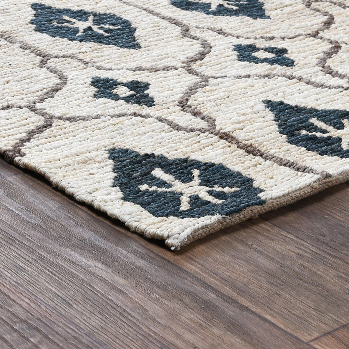 Tanami Soumak Rug - Ivory Multi - 2'x3'