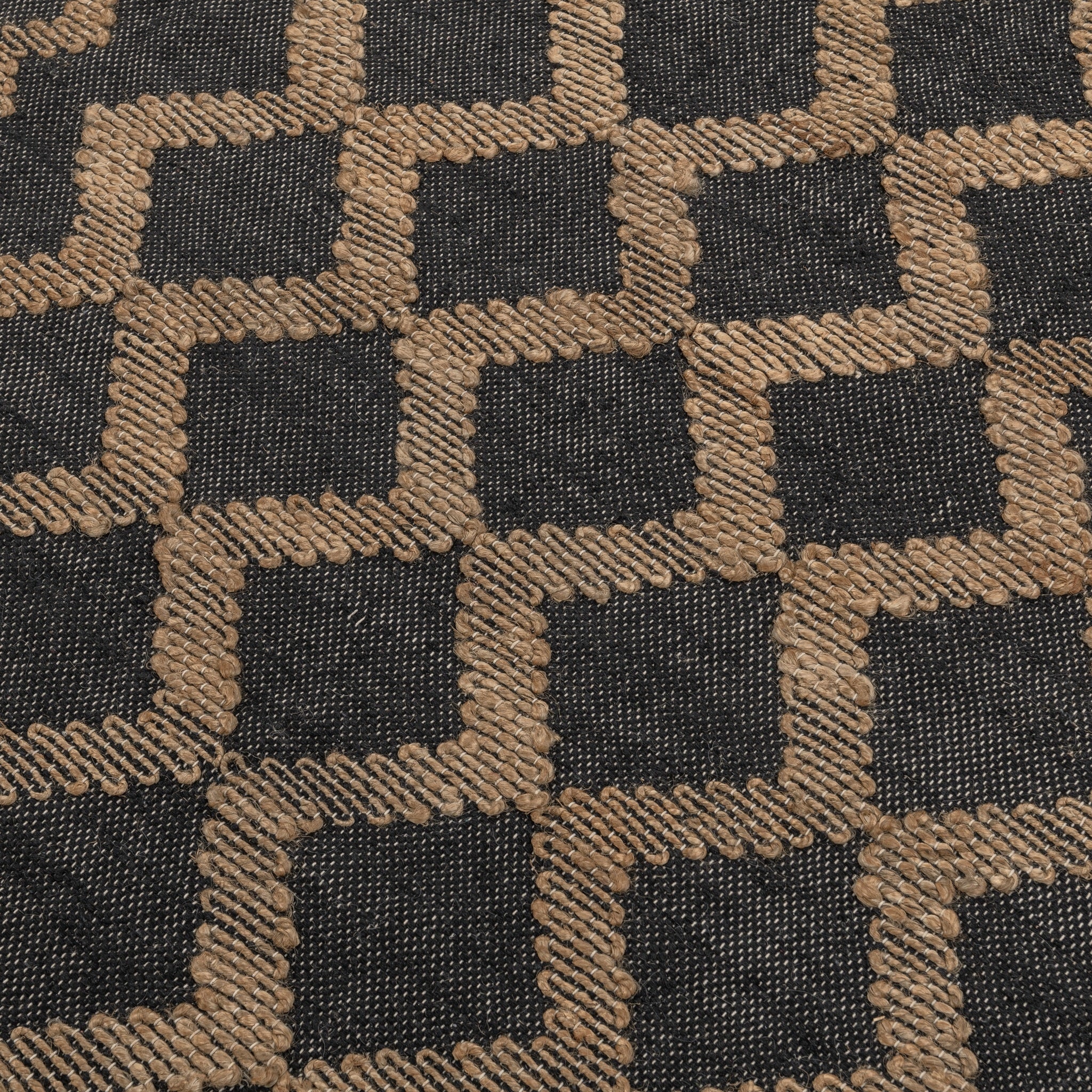 Gobi Rug - Black/Natural - 2'x3'