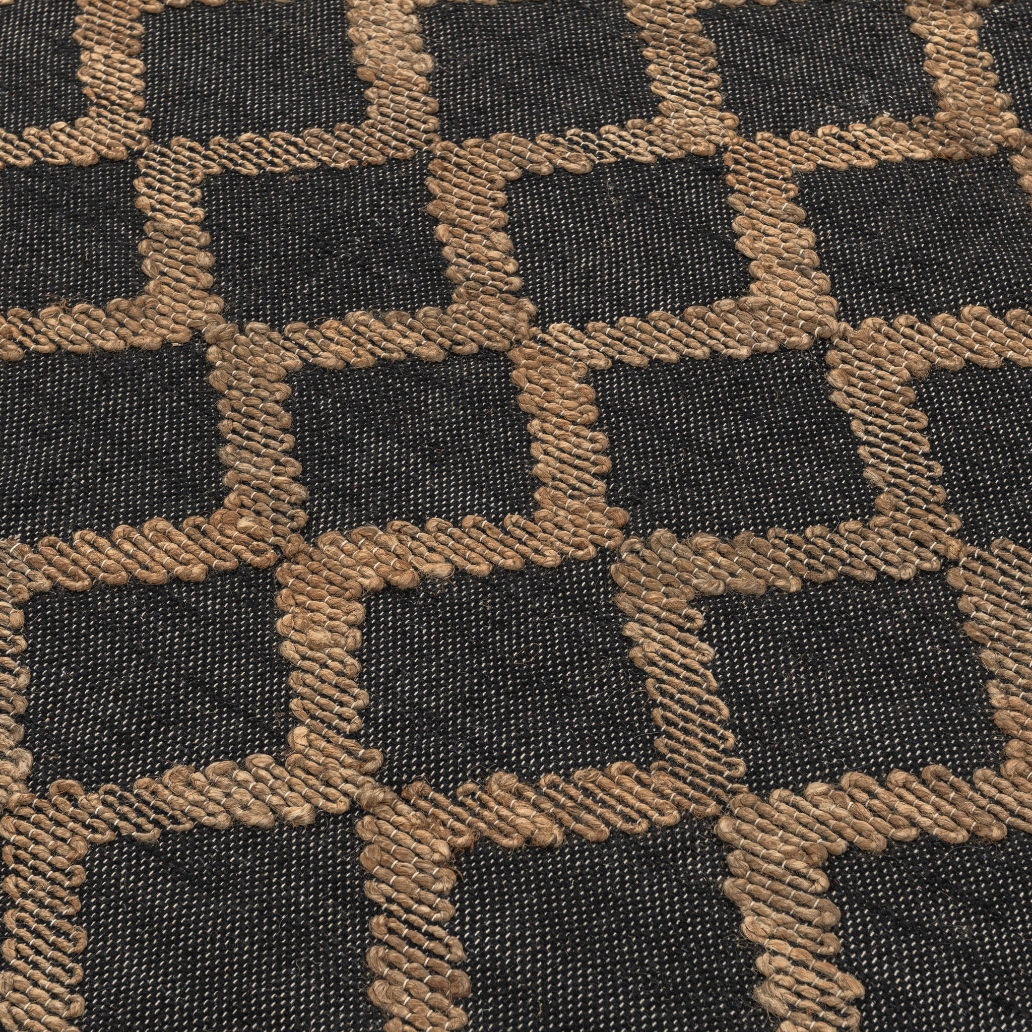 Gobi Rug - Black/Natural - 2'x3'