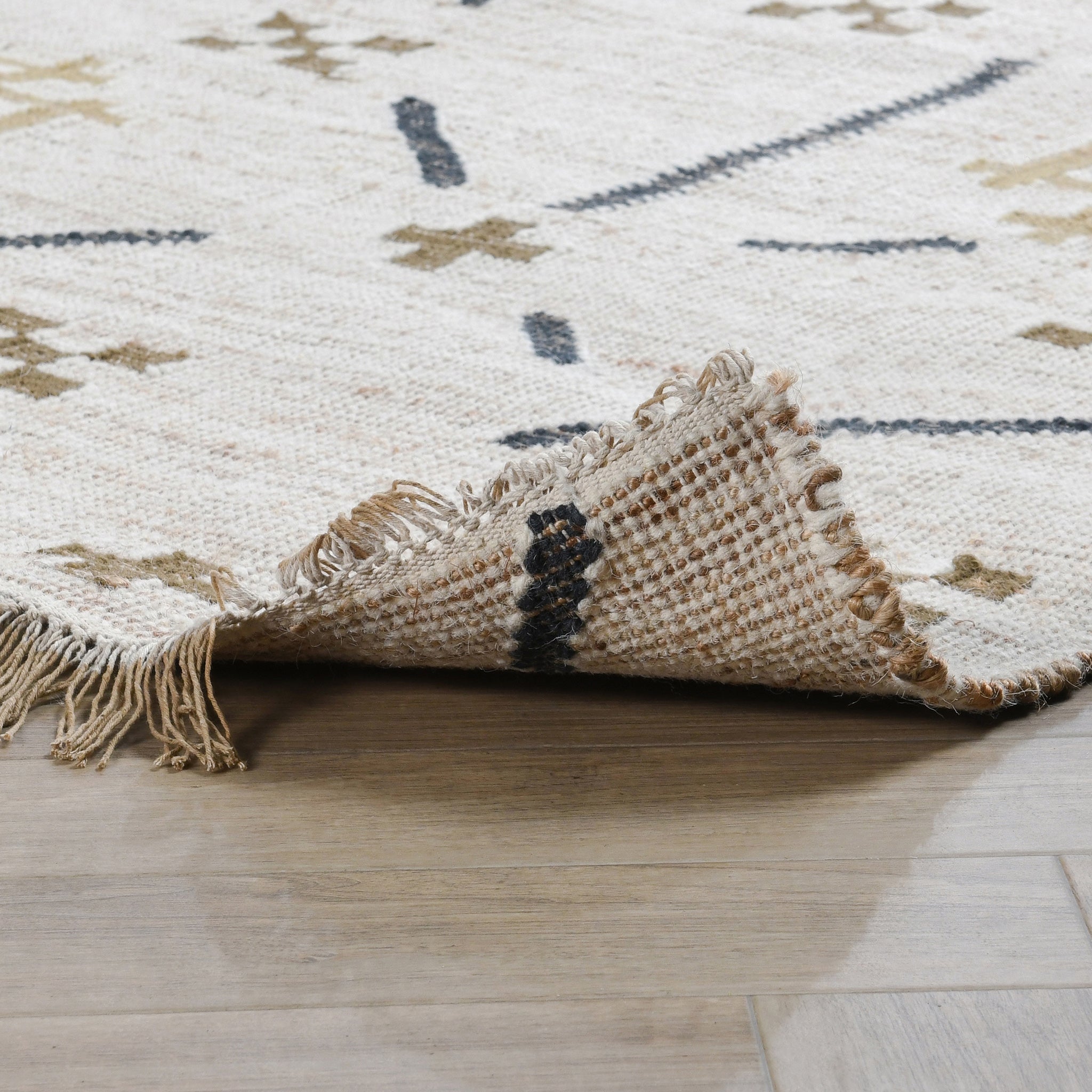 Belfast Caviar Rug - Ivory Multi - 2'x3'