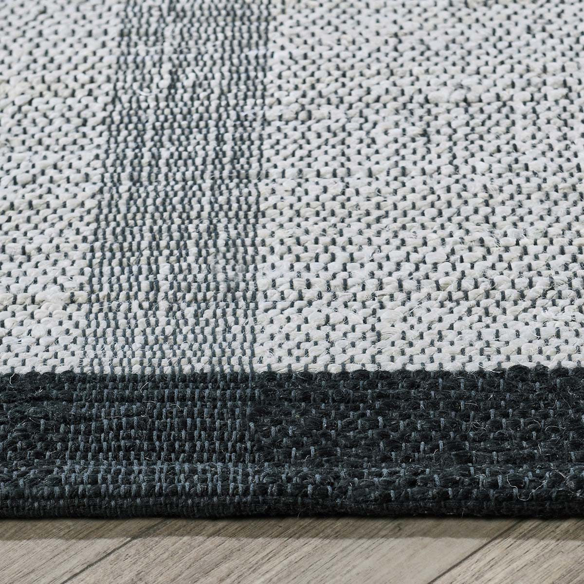 Kochi Stripe Rug - Ivory/Black - 2'x3'
