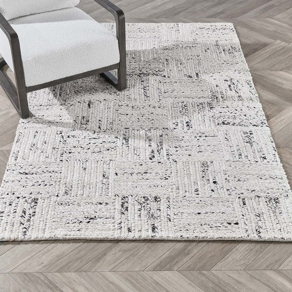 Sosa Ivory/Black