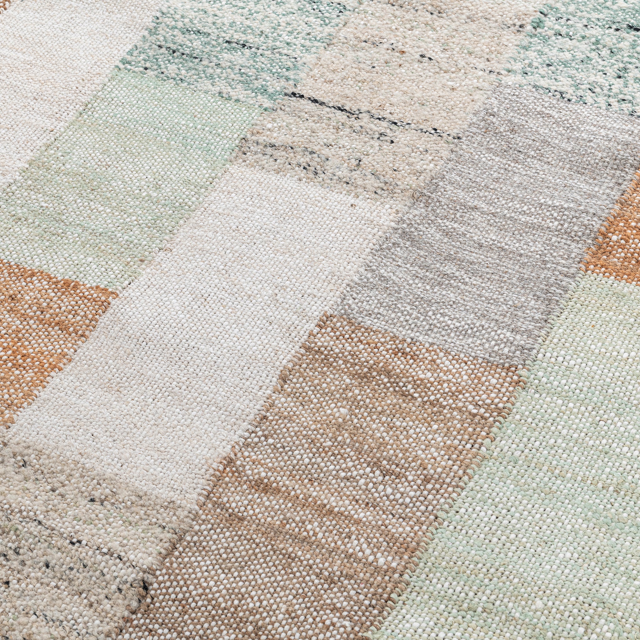 Ritsa Rug - Multi - 2'x3'
