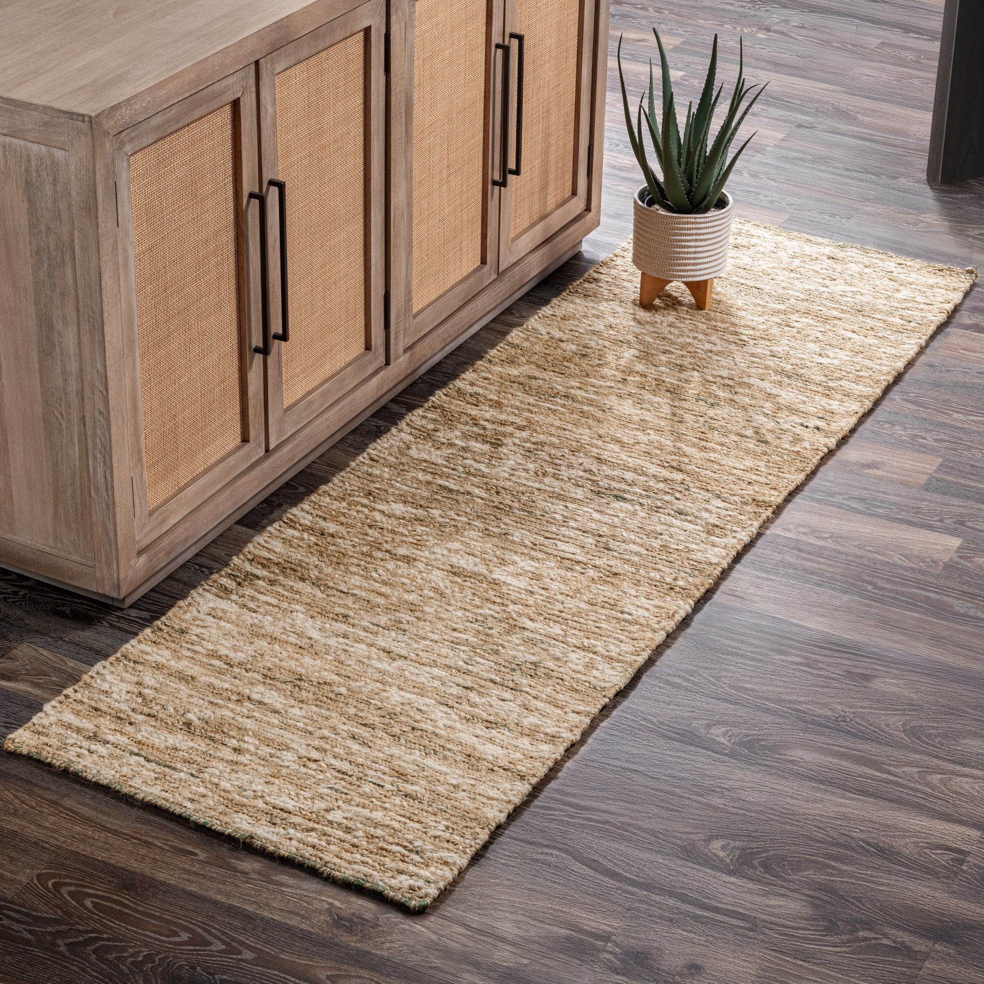 Hayward Soumak Jute Rug -Natural/Green - 2'x3'