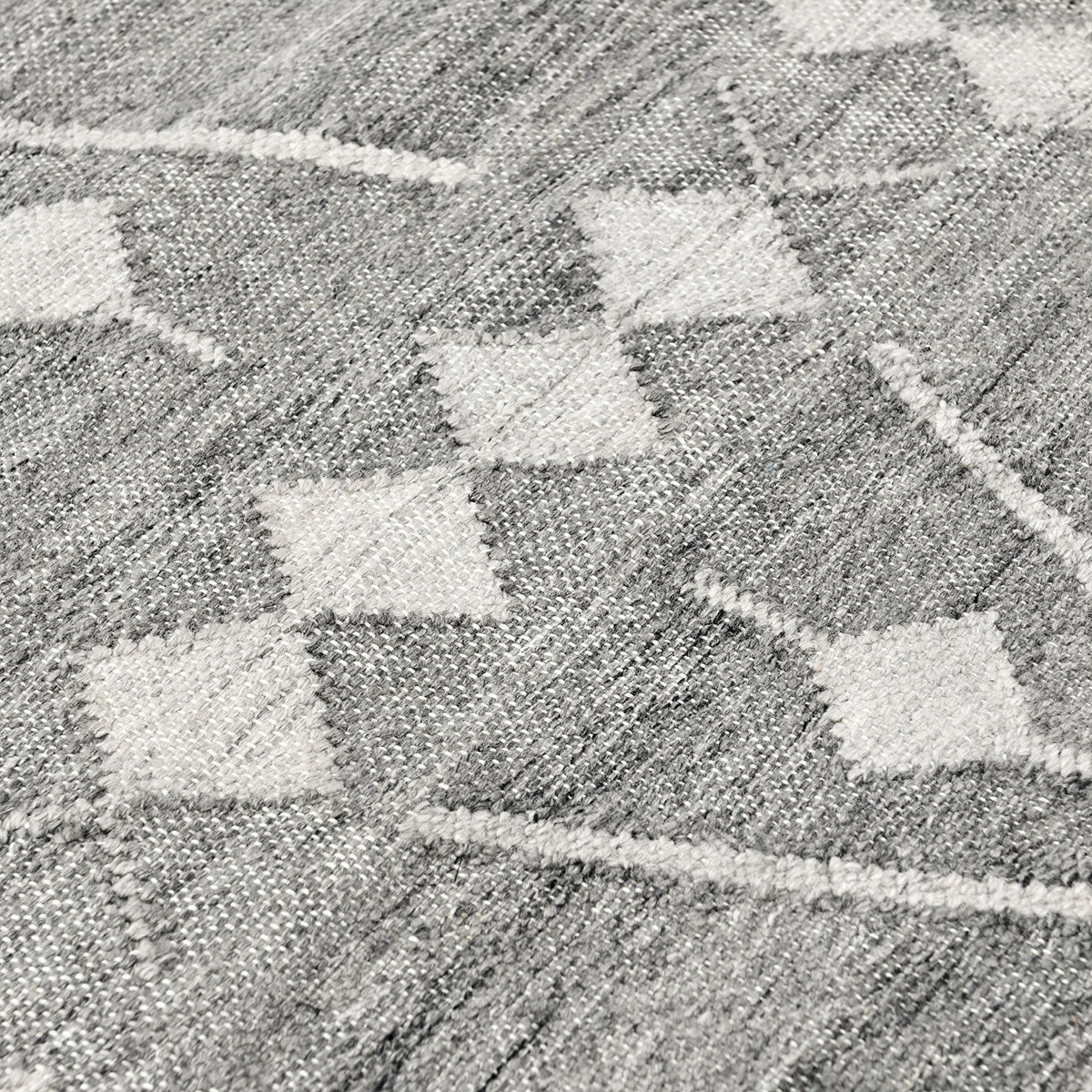 Indoor/Outdoor Oasis Rug - Gray Multi - 2.6'x8'