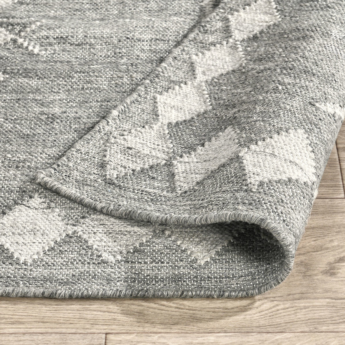 Indoor/Outdoor Oasis Gray Multi