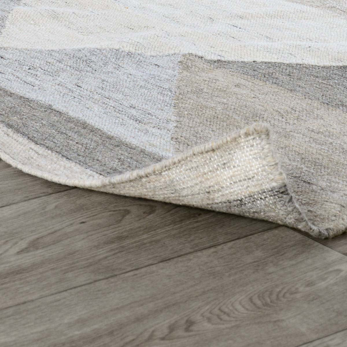 Indoor/Outdoor Canyon Rug - Gray Multi - 2.6'x8'