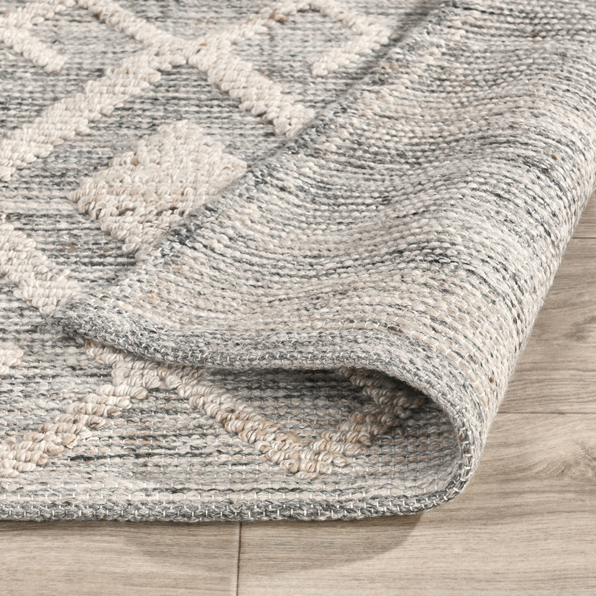 Indoor/Outdoor Tundra Rug - Gray Multi - 2'x3'