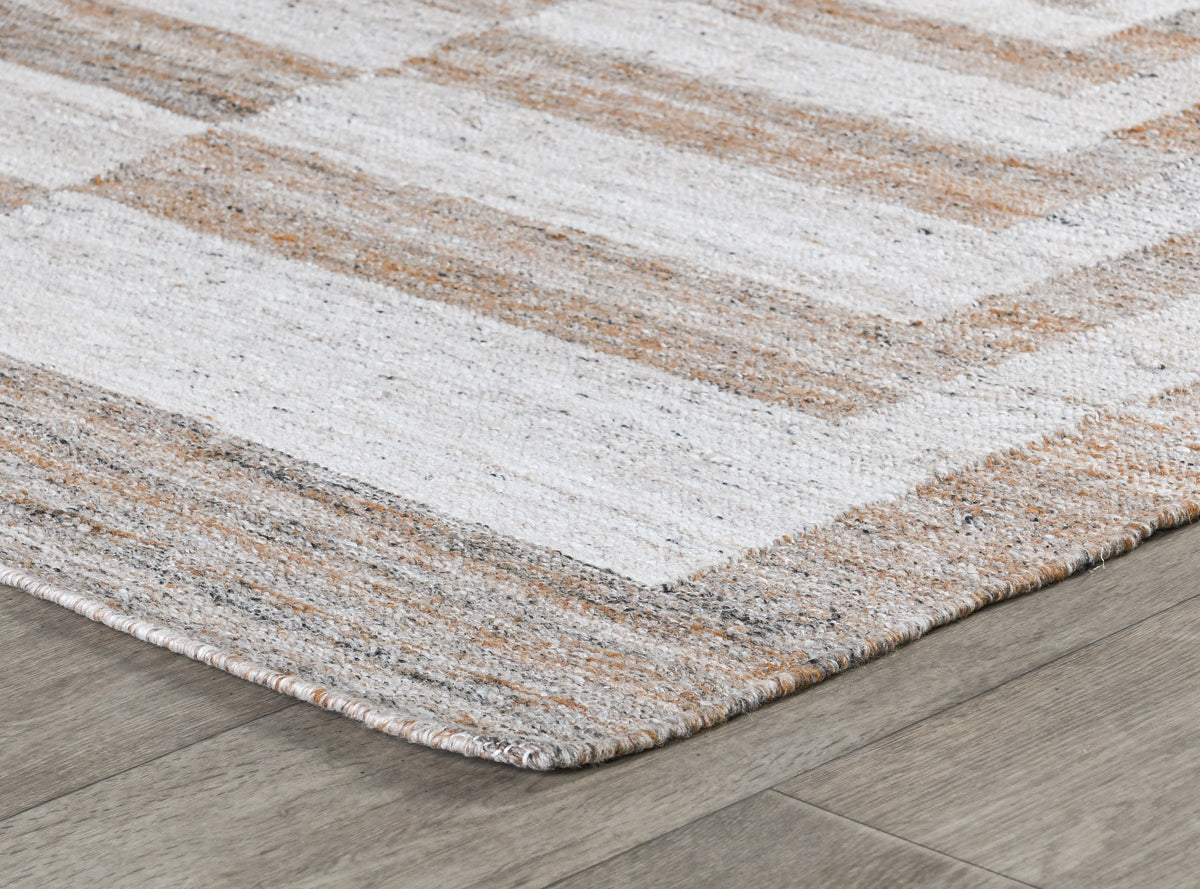 Indoor/Outdoor Mesa Sand Multi