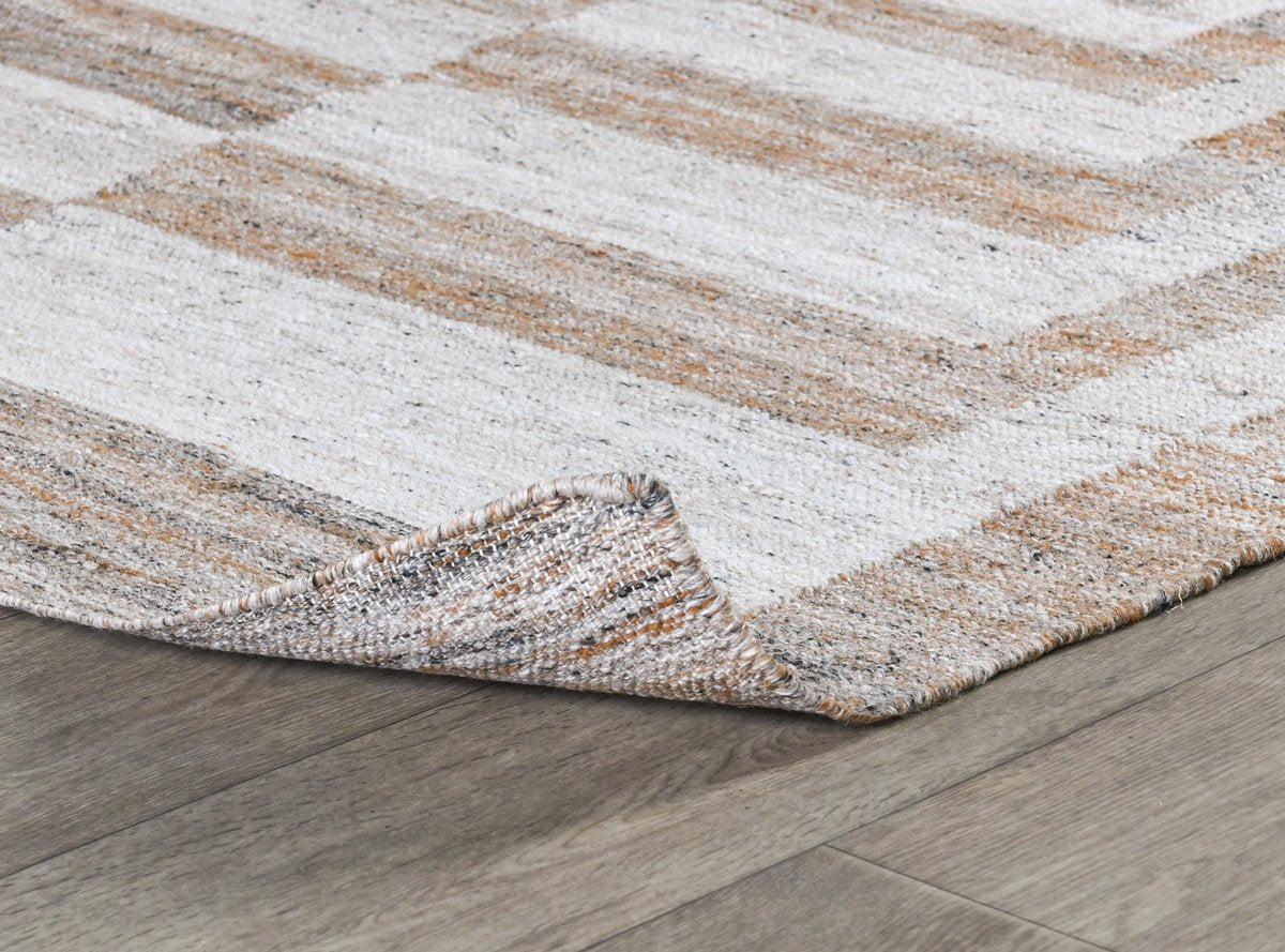 Indoor/Outdoor Mesa Sand Multi