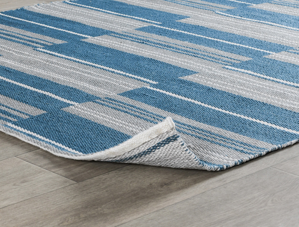 Indoor/Outdoor Colton Stripe Rug - Cabana Blue - 2'x3'