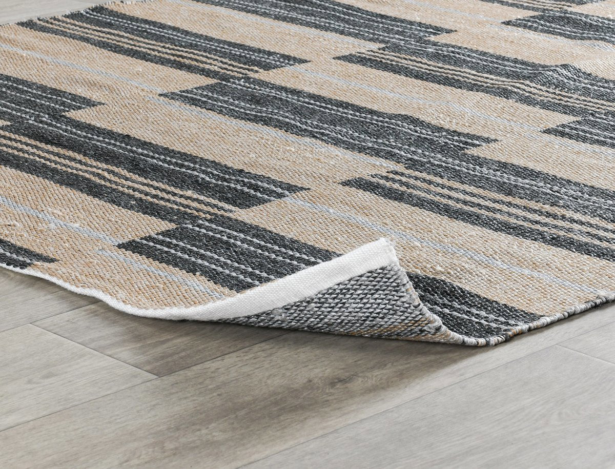 Indoor/Outdoor Colton Stripe Rug - Charcoal - 2'x3'