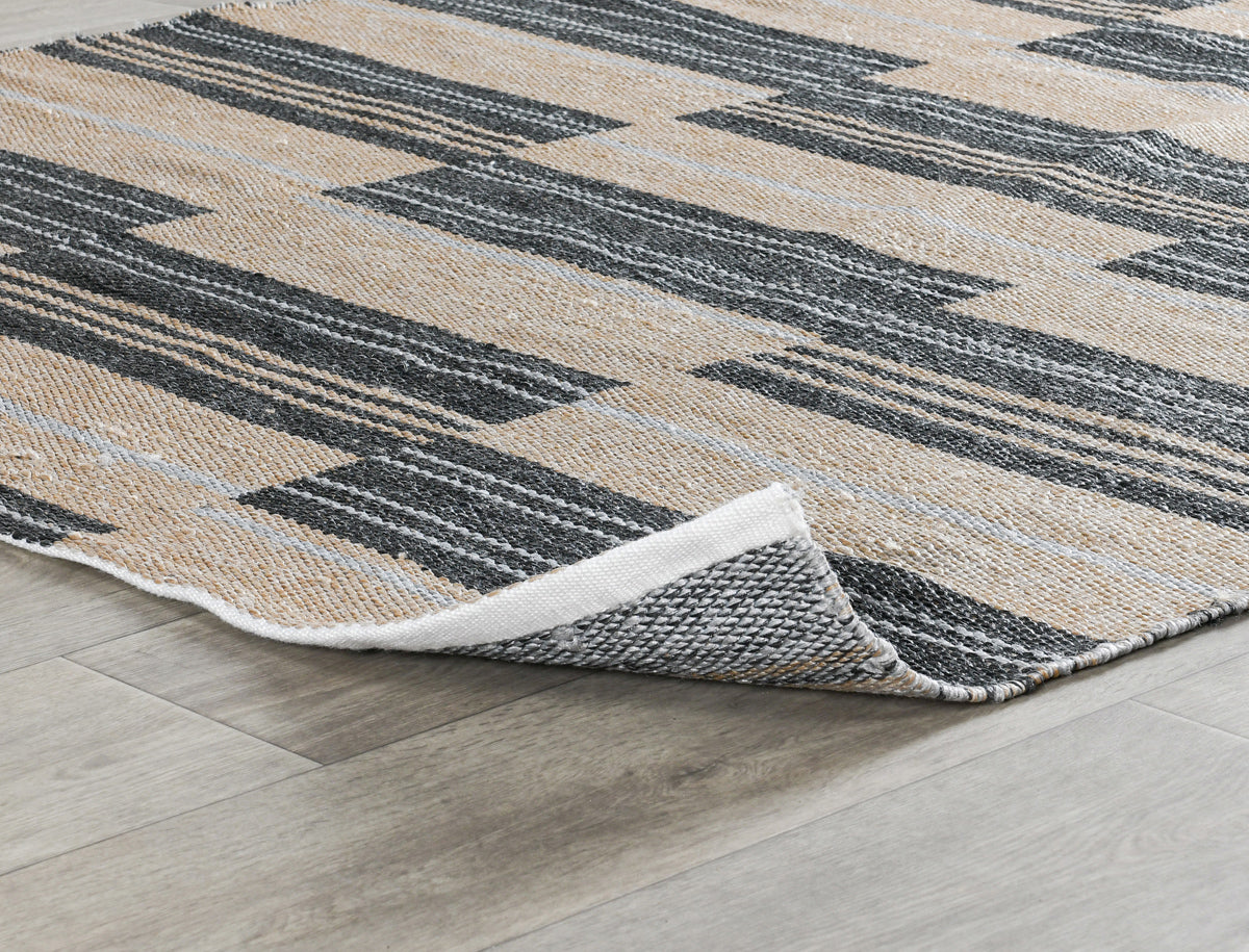 Indoor/Outdoor Colton Stripe Rug - Charcoal - 2'x3'