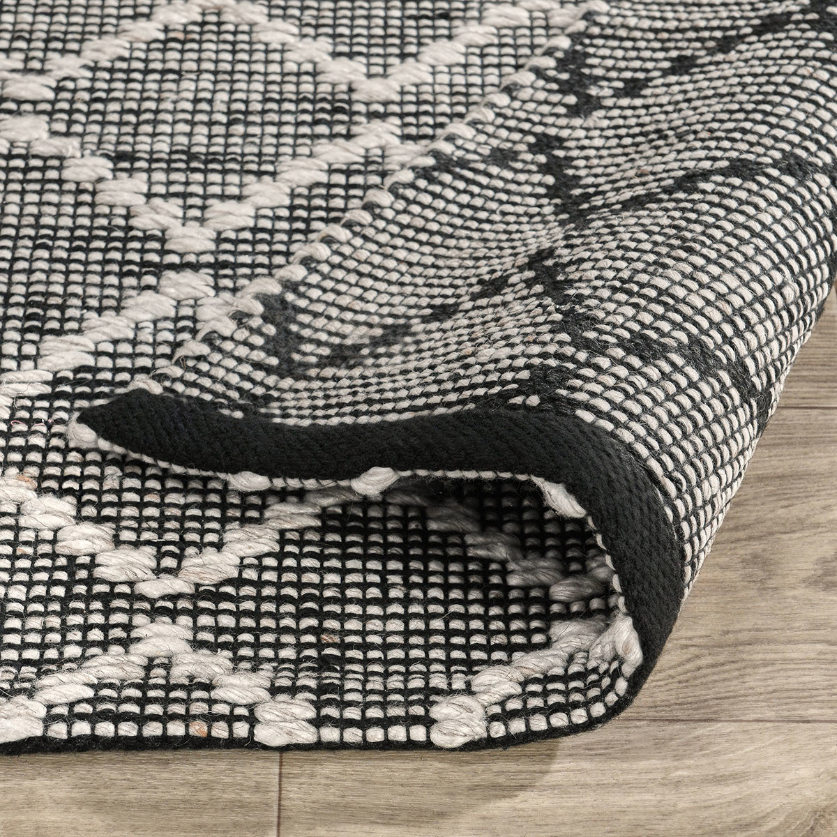 Indoor/Outdoor Sonora Rug - Black/Ivory - 2'x3'