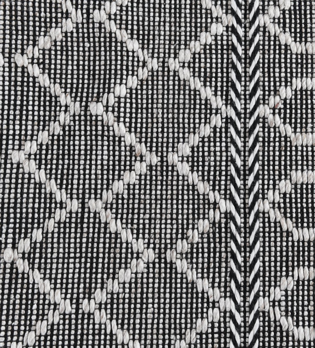Indoor/Outdoor Sonora Rug - Black/Ivory - 2'x3'