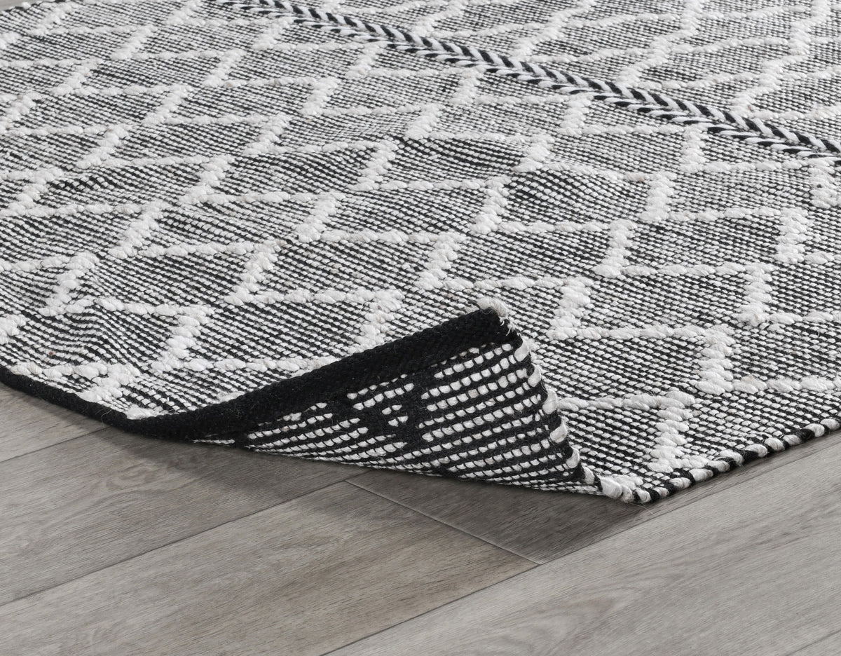 Indoor/Outdoor Sonora Rug - Black/Ivory - 2'x3'