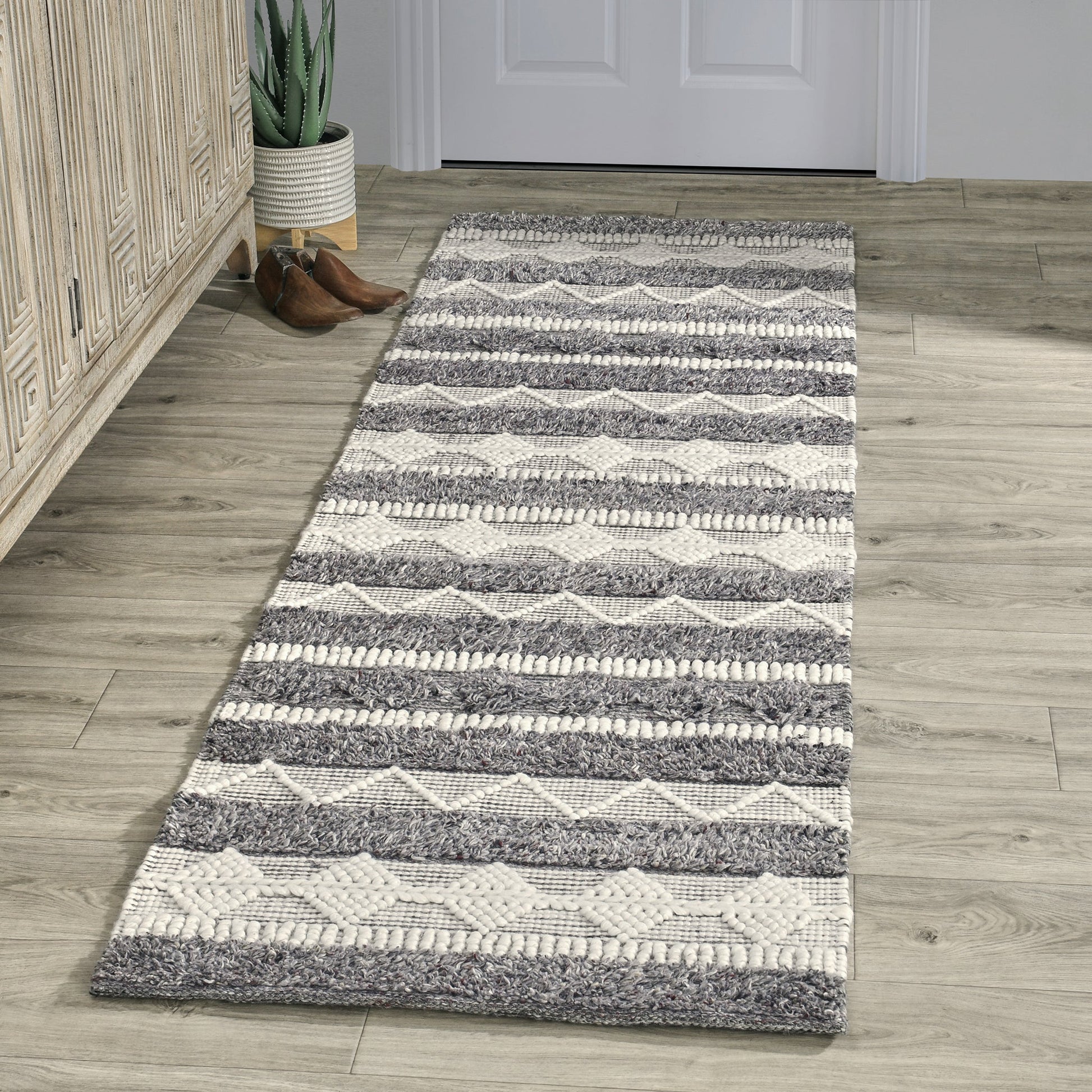 Indoor/Outdoor Tonopah Rug - Ivory Multi - 2.6'x8'