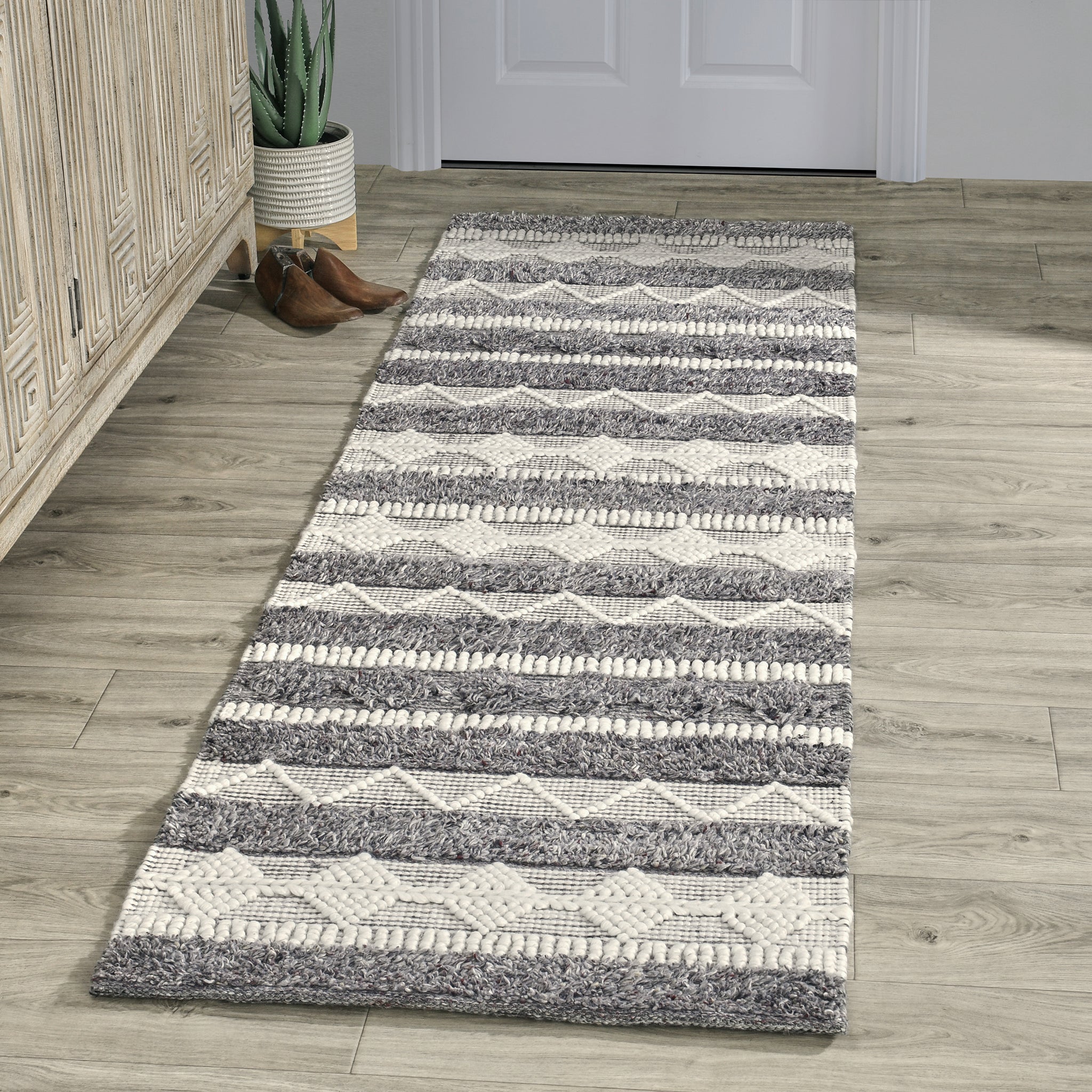 Indoor/Outdoor Tonopah Rug - Ivory Multi - 2.6'x8'