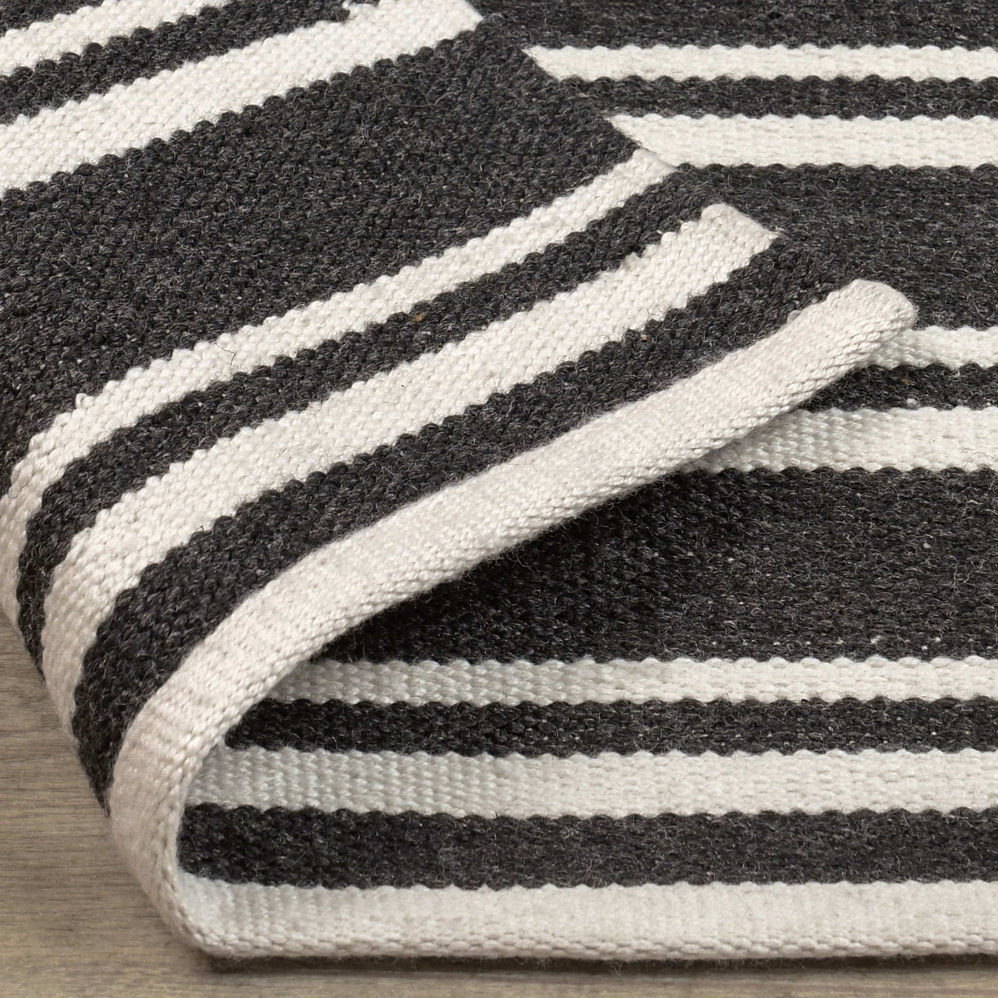 Performance Palma Stripe Rug - Charcoal/Ivory - 2'x3'