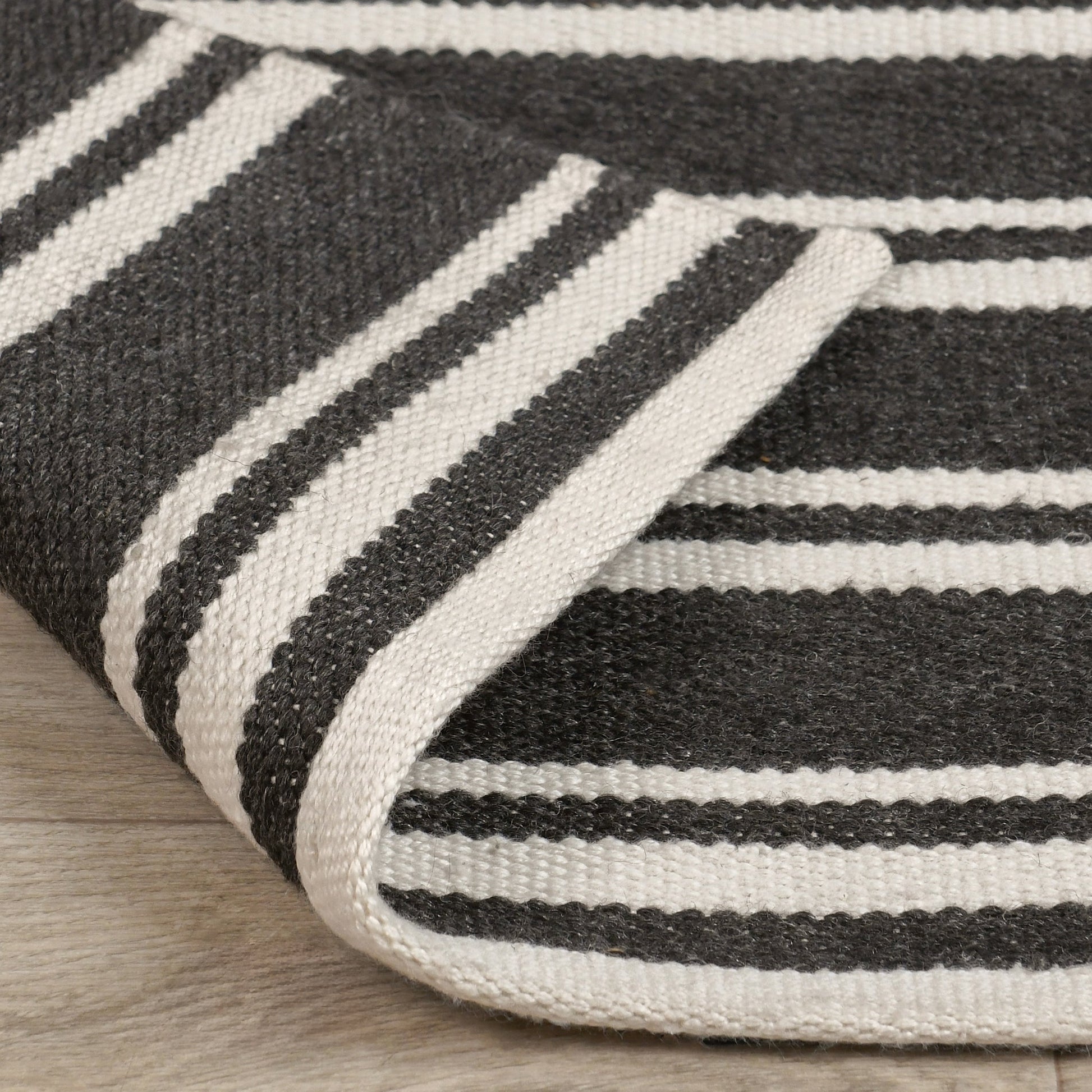 Performance Palma Stripe Rug - Charcoal/Ivory - 2'x3'