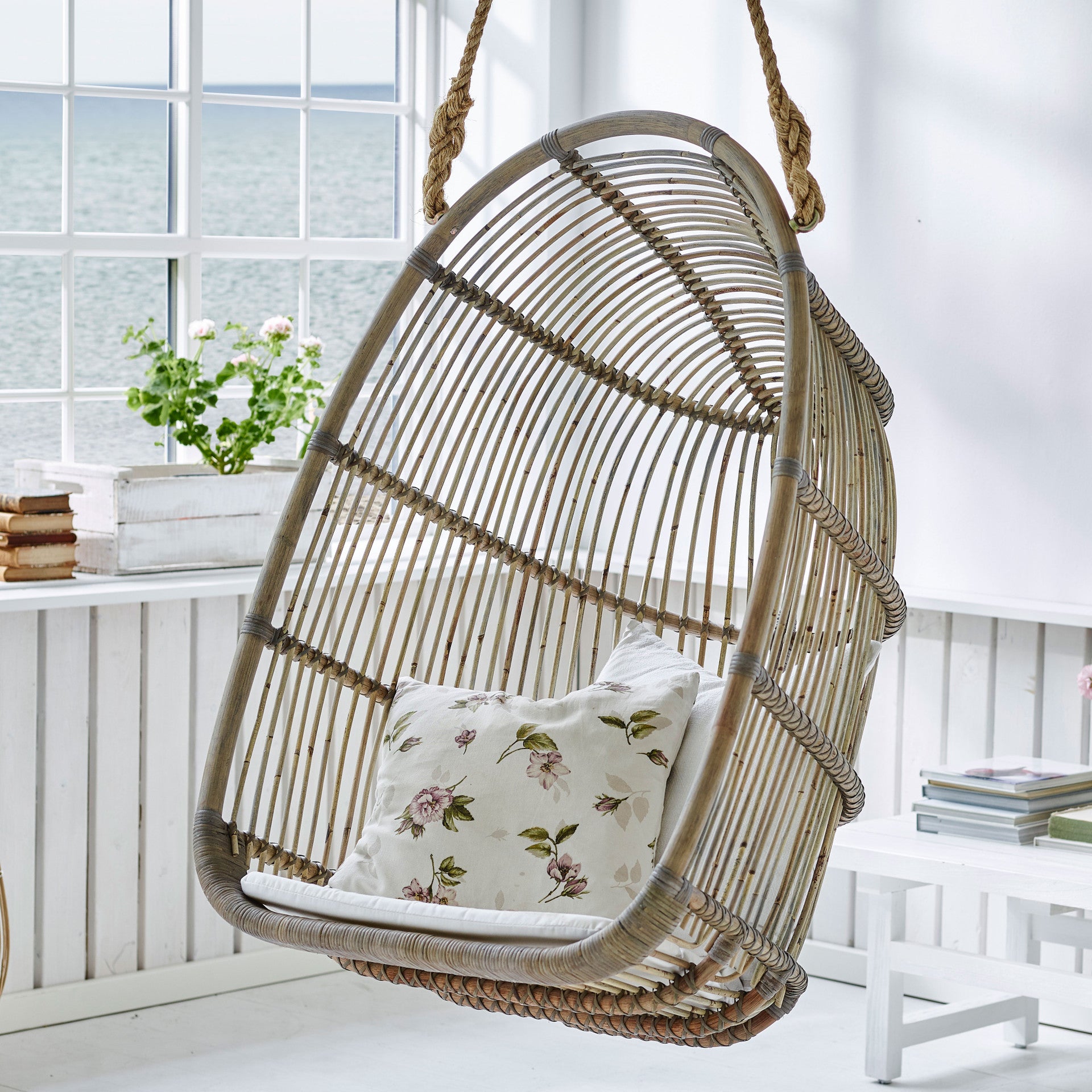 Renoir Hanging Chair by Sika Design - view 8