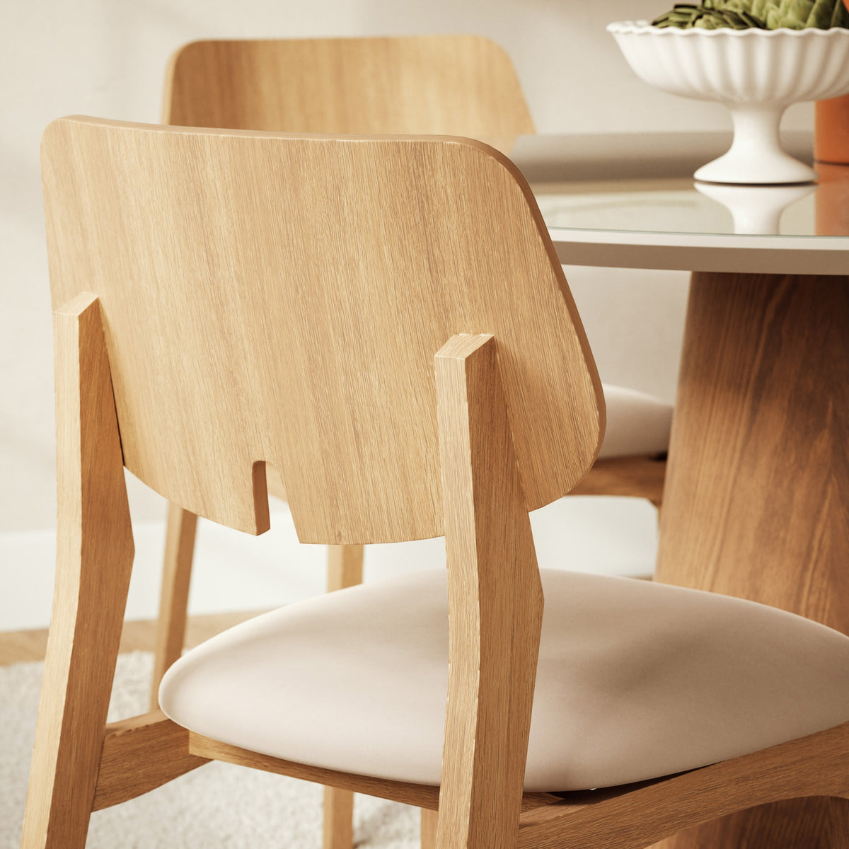 Beth Dining Chair Damasco, Shimmy Cream Vinyl by Urbia - detail 9